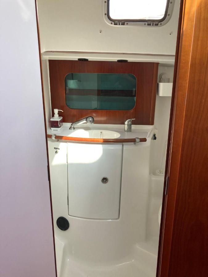 فندق Sea Bloom - Sleep & Sail In Tejo Lisboa المظهر الخارجي الصورة